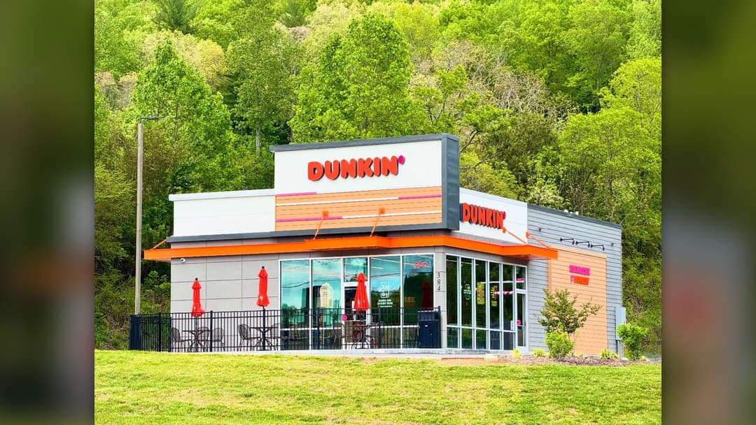 8. Dunkin'