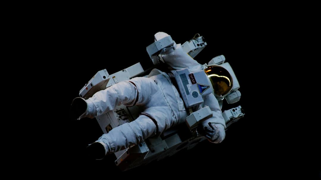 17. The Astronaut Sizing Trap That Space Missions Solved