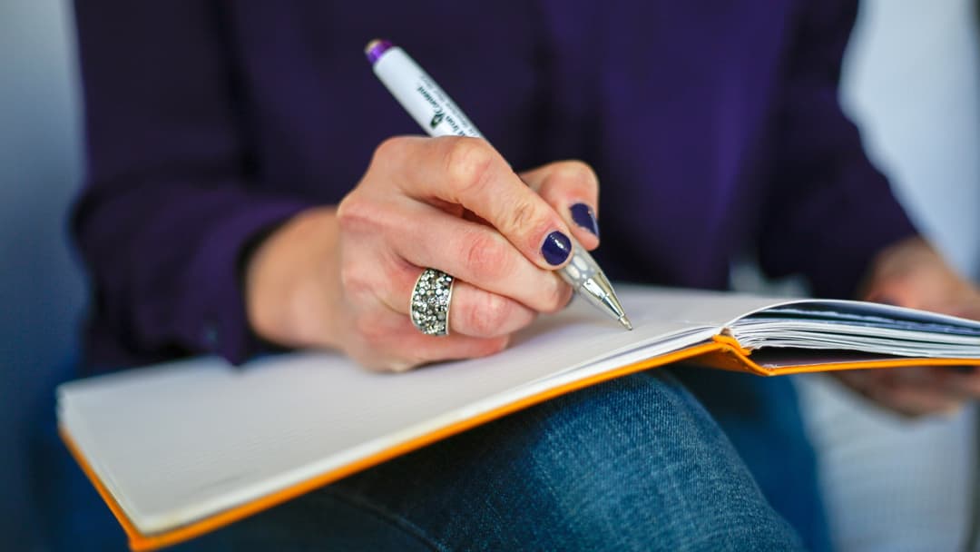 6. Writing Meaningful Holiday Cards