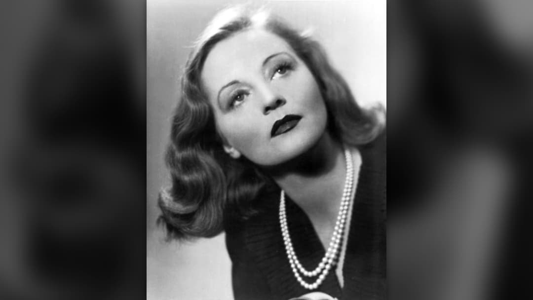 Portrait photograph of actress Tallulah Bankhead in 1934