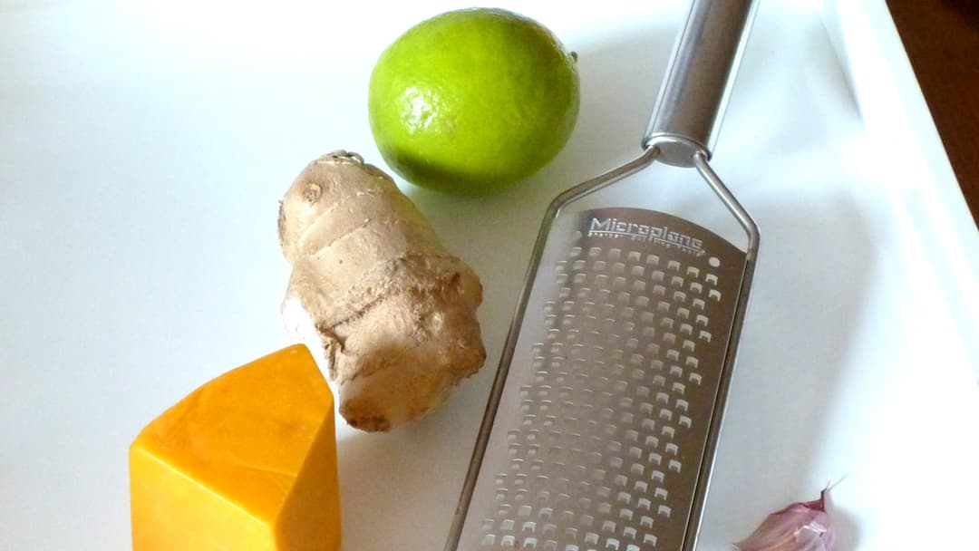 4. Shriveled Garlic And Sprouting Ginger