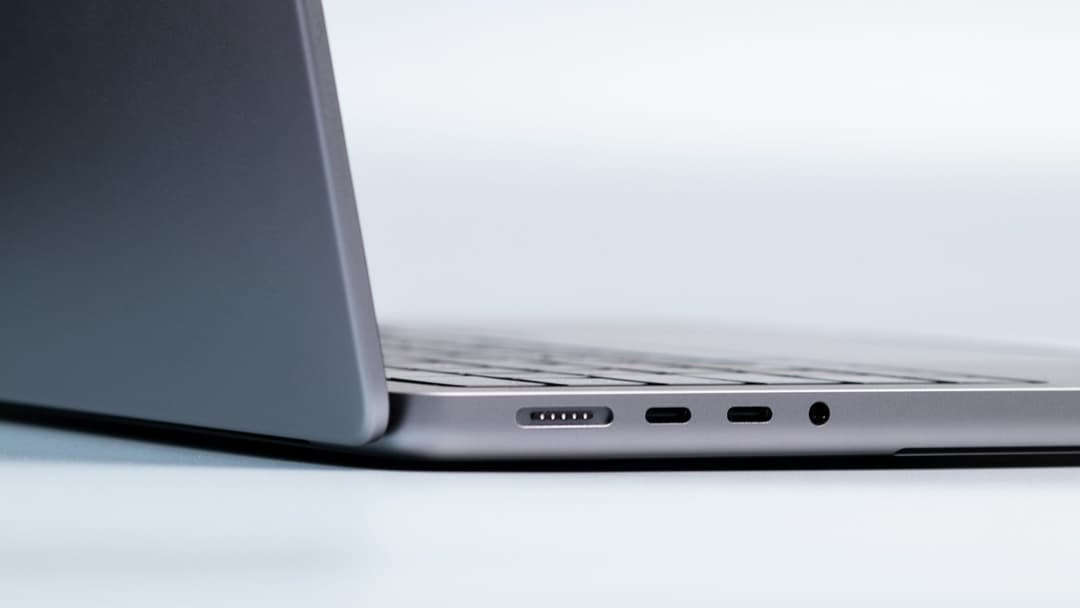 15. Thunderbolt 5 And N1 Wireless Connectivity