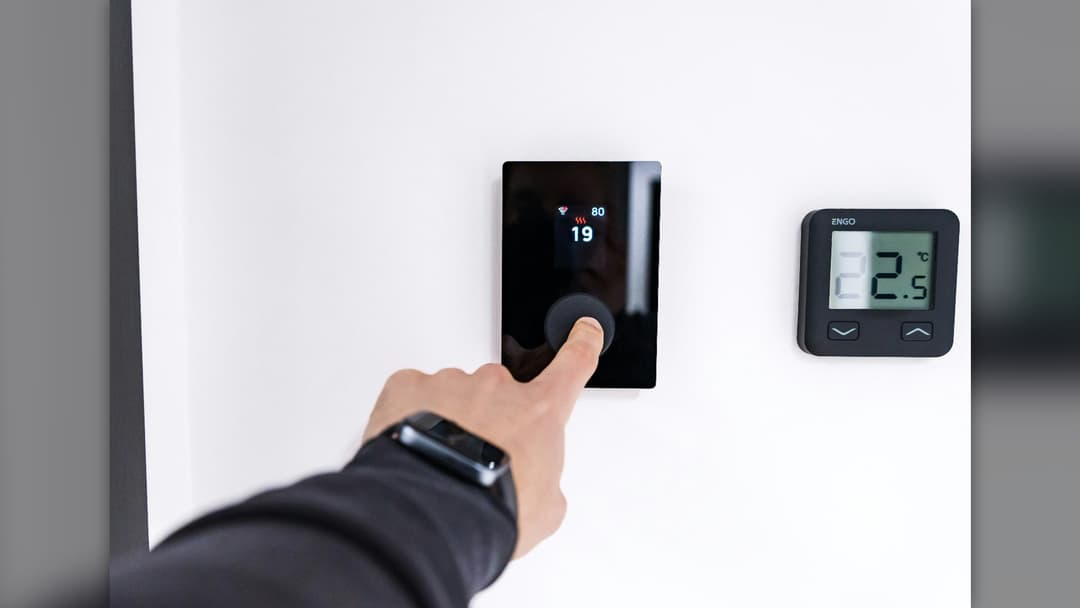 1. Smart Learning Wall Thermostat