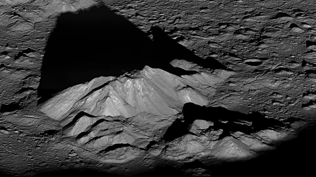 Lunar Reconnaissance Orbiter oblique view of the central peak inside Tycho crater on the Moon