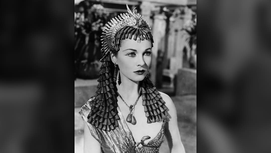 Vivien Leigh in character as Cleopatra in 1945