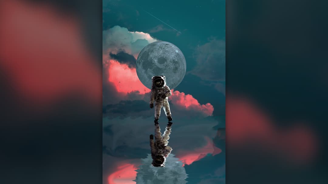 July, Retro Astronaut