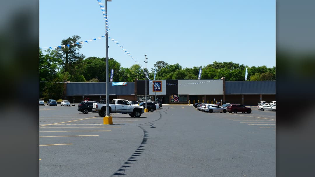 3. Aldi Thanksgiving Feast ($3.87/Person)