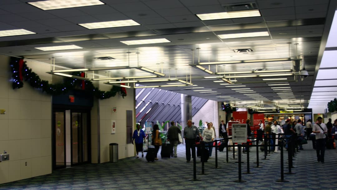 2. Fort Lauderdale-Hollywood (FLL)