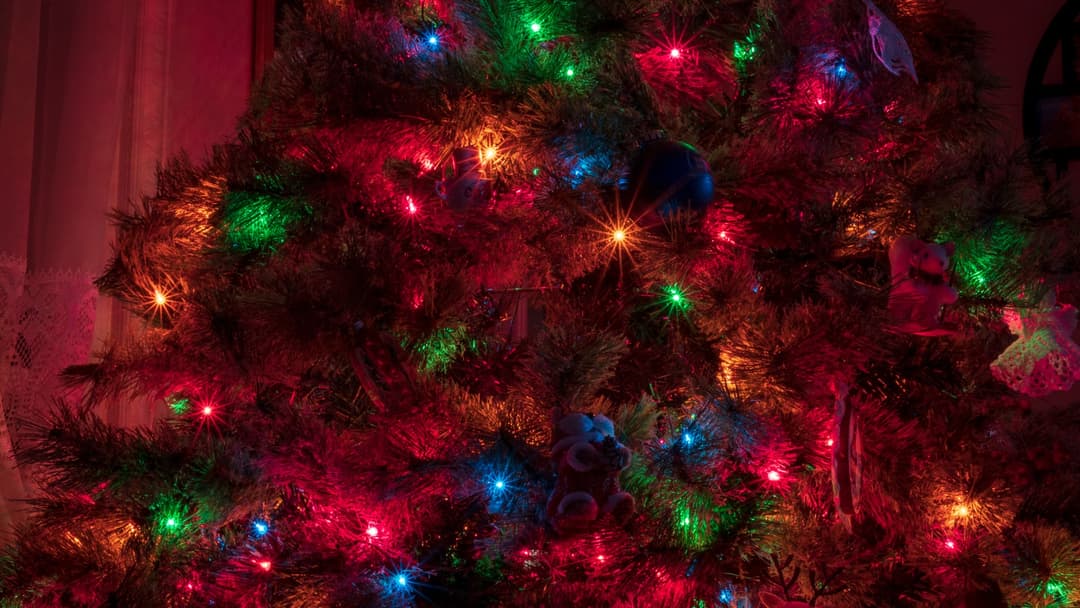 13. Electric Christmas Tree Lights