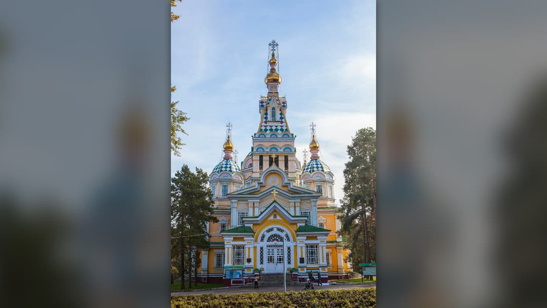 Cathedral of Christ the Saviour with golden domes in central Moscow