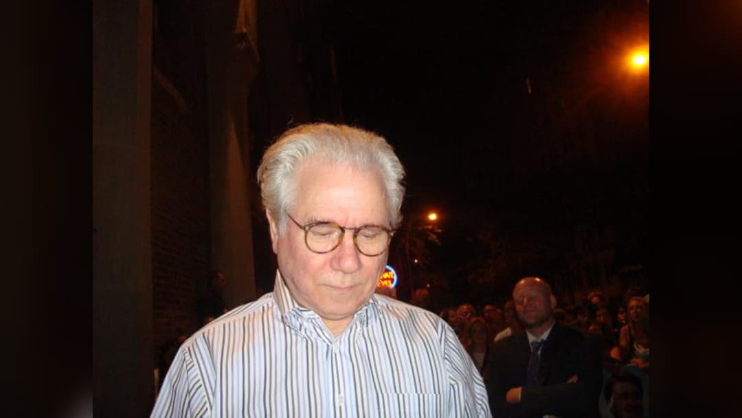 5. John Larroquette And Elizabeth Cookson (51 Years)