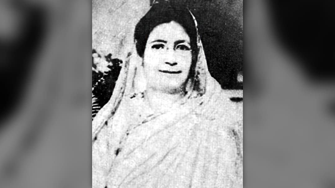 Portrait photograph of Bengali feminist writer Begum Rokeya