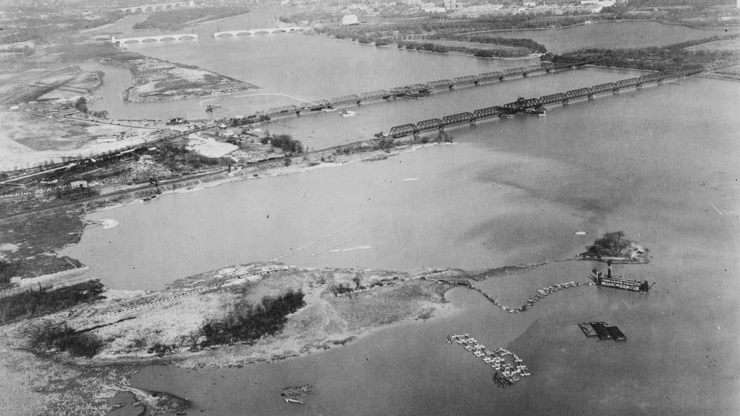 8. Built Using Sand From The Potomac River