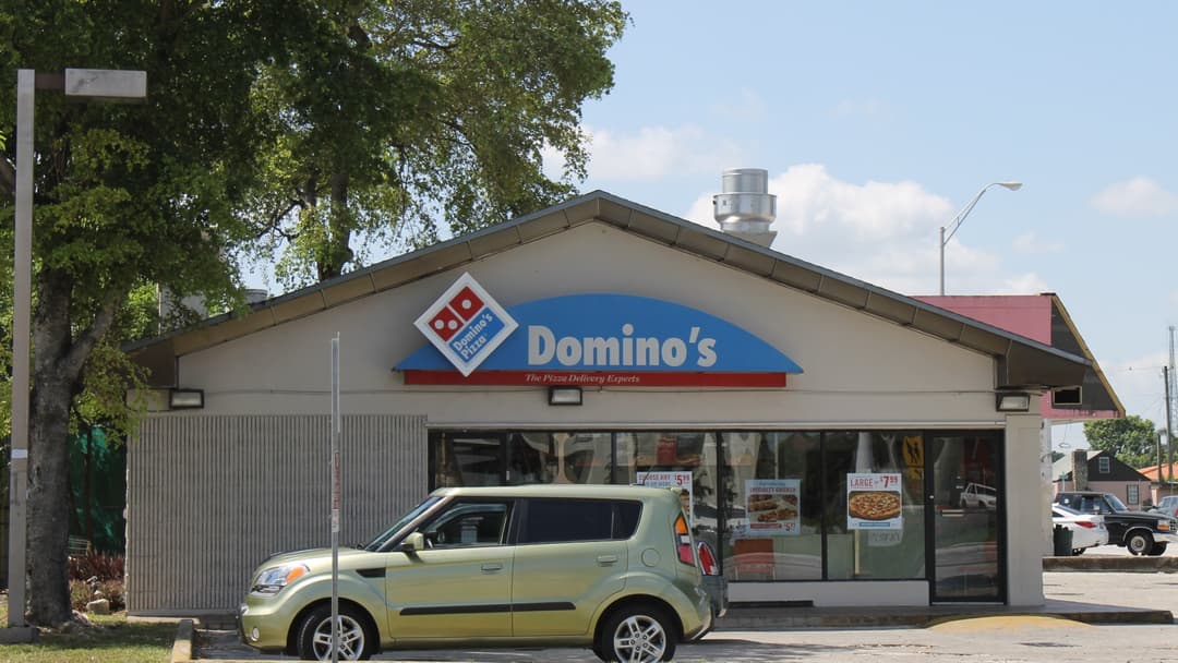 9. Domino's