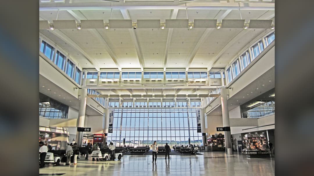 13. Houston George Bush Intercontinental (IAH)