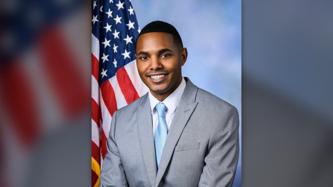 Official congressional portrait of U.S. Representative Ritchie Torres.