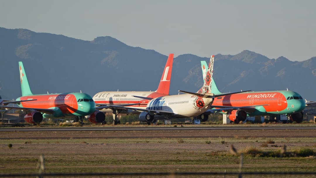 8. Phoenix Goodyear Airport, USA (220 Aircraft)