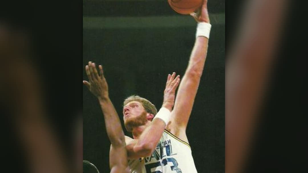 13. Mark Eaton (7 Ft 4 In, Tie)