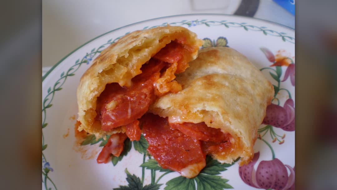 Baked microwave turnover pocket pastry