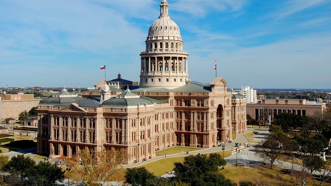2. Six Sovereign Flags Have Flown Over Texas Territory