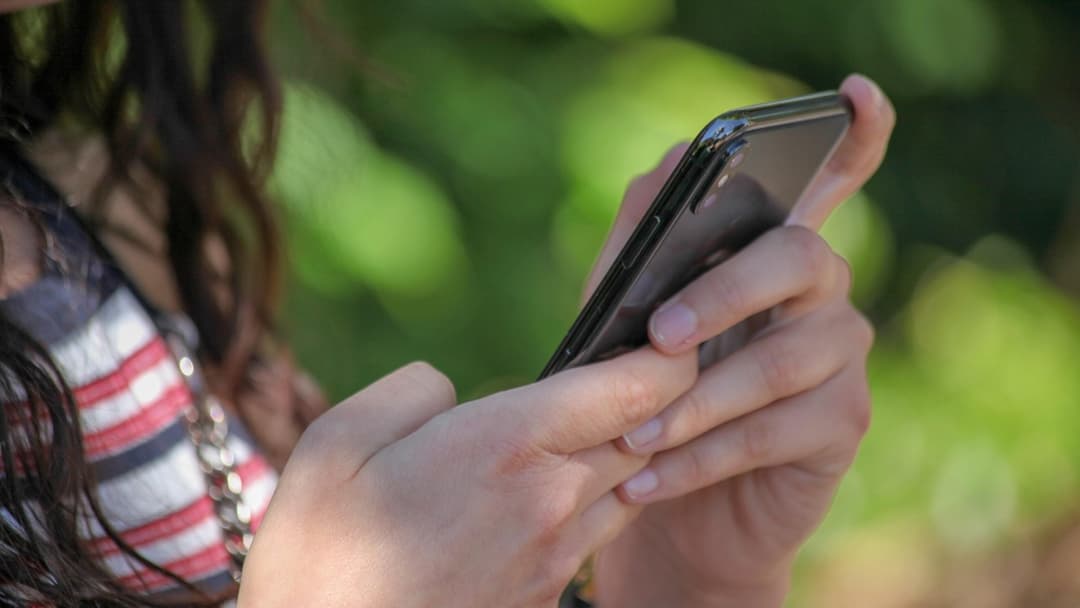 18. Ending Everyday Text Messages With An X