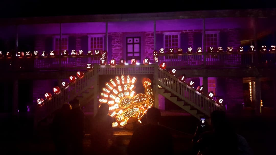 17. The Great Jack O'Lantern Blaze Archway
