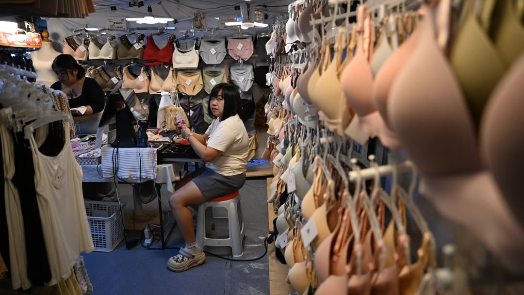 6. Underwire Bras Digging Into Ribs