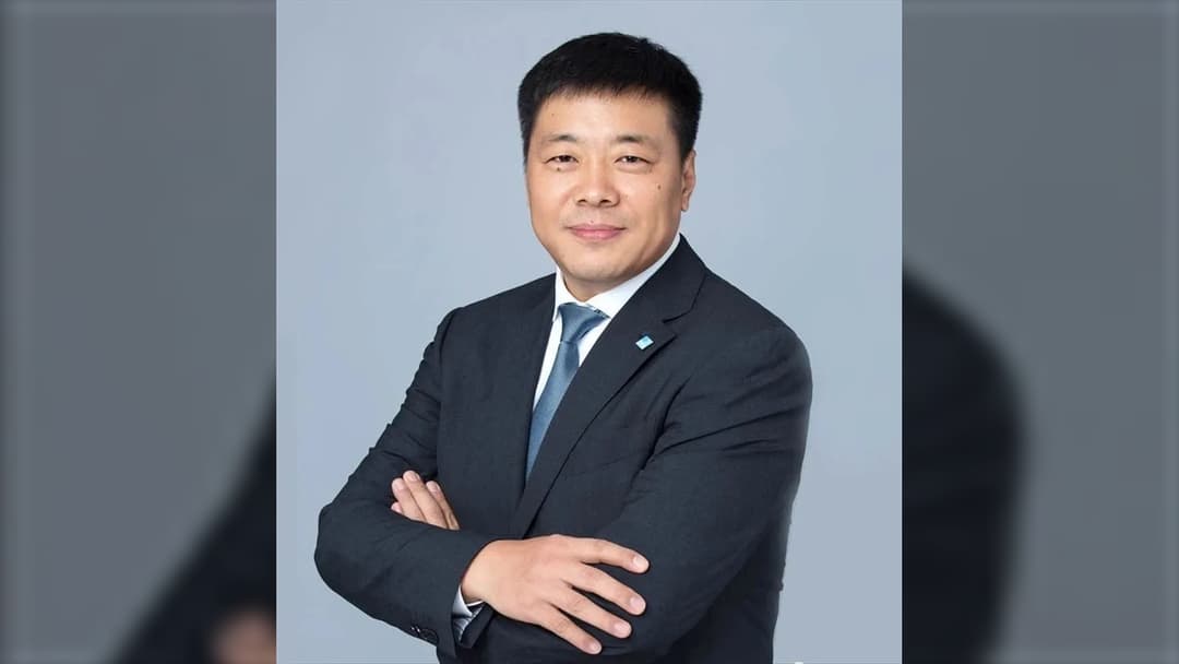 Portrait of China Hongqiao Group chairman and CEO Zhang Bo representing the Zheng Shuliang family