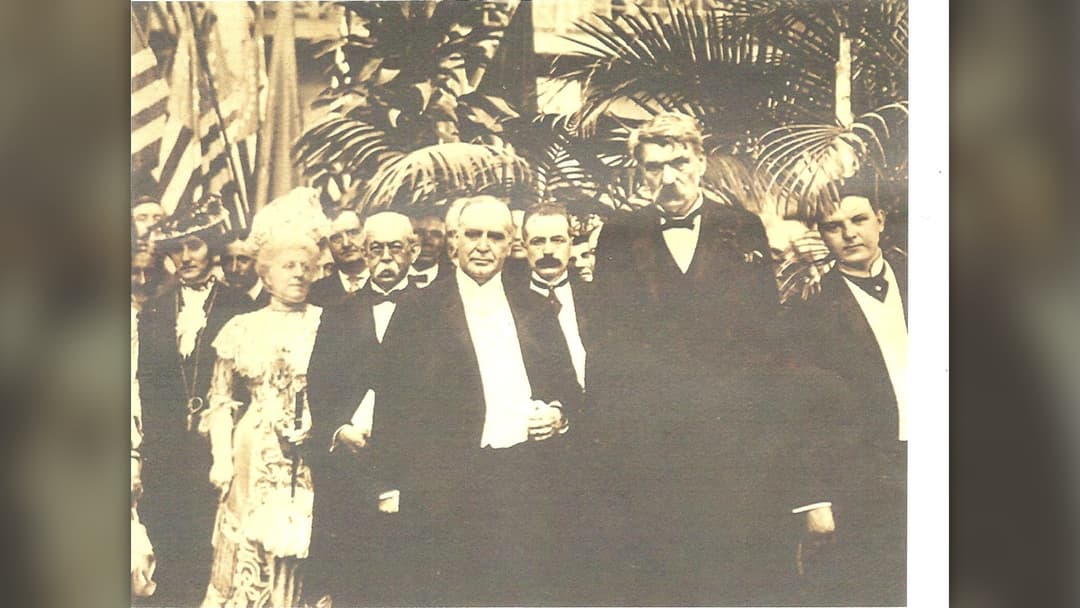 1901 photograph of President and Civil War veteran William McKinley seated with dignitaries in Buffalo, New York.