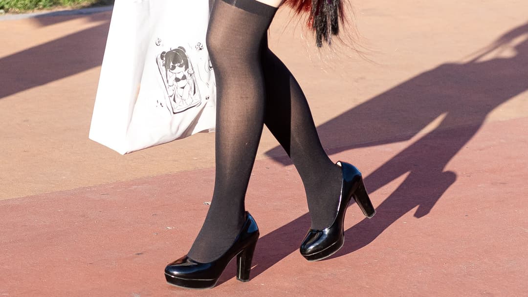 7. The Agony Of Walking In High Heels