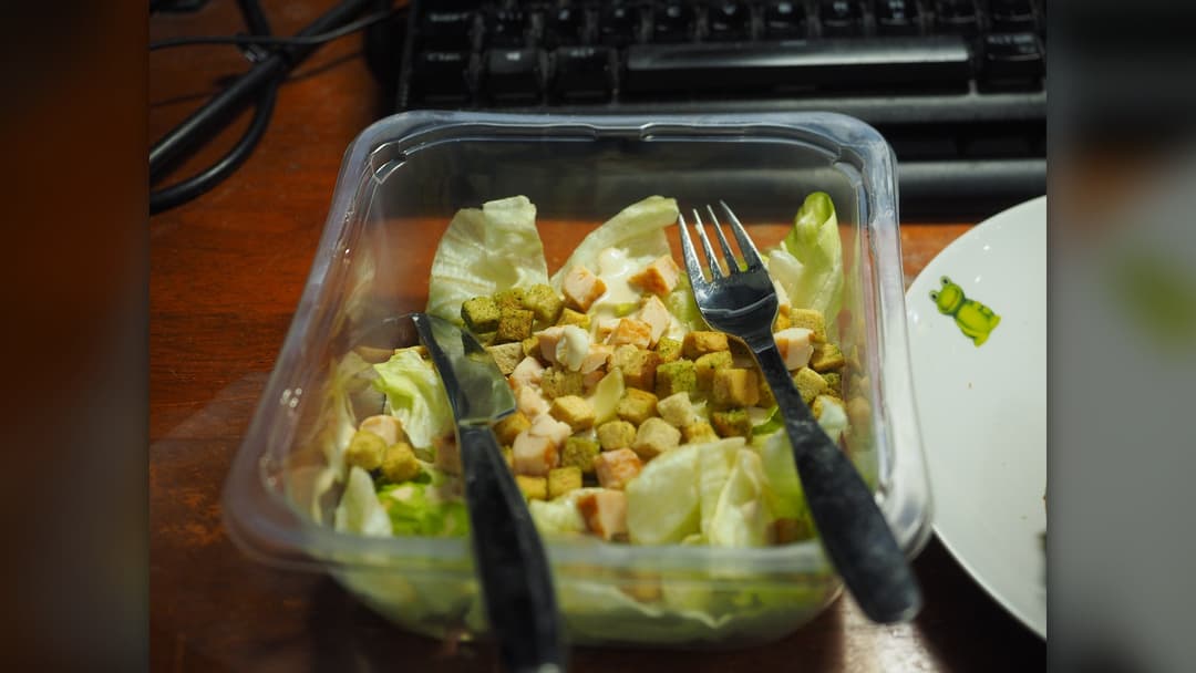 5. Heavy-Dressed Salad Bowls