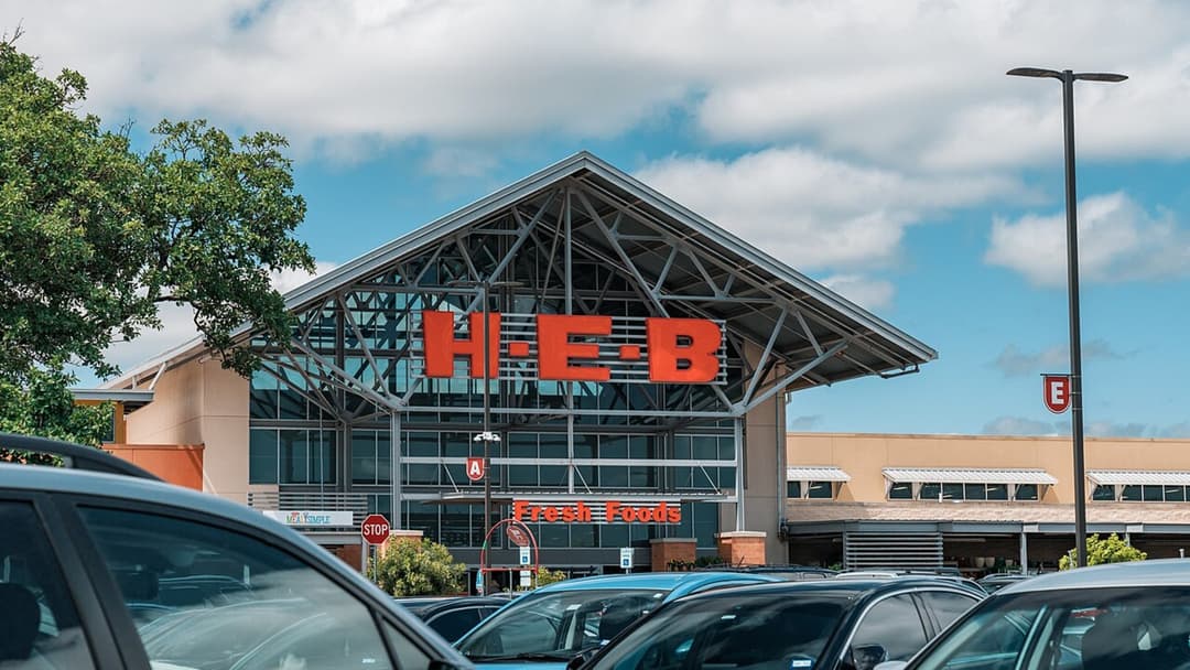 Exterior storefront photograph of H-E-B location in the United States.