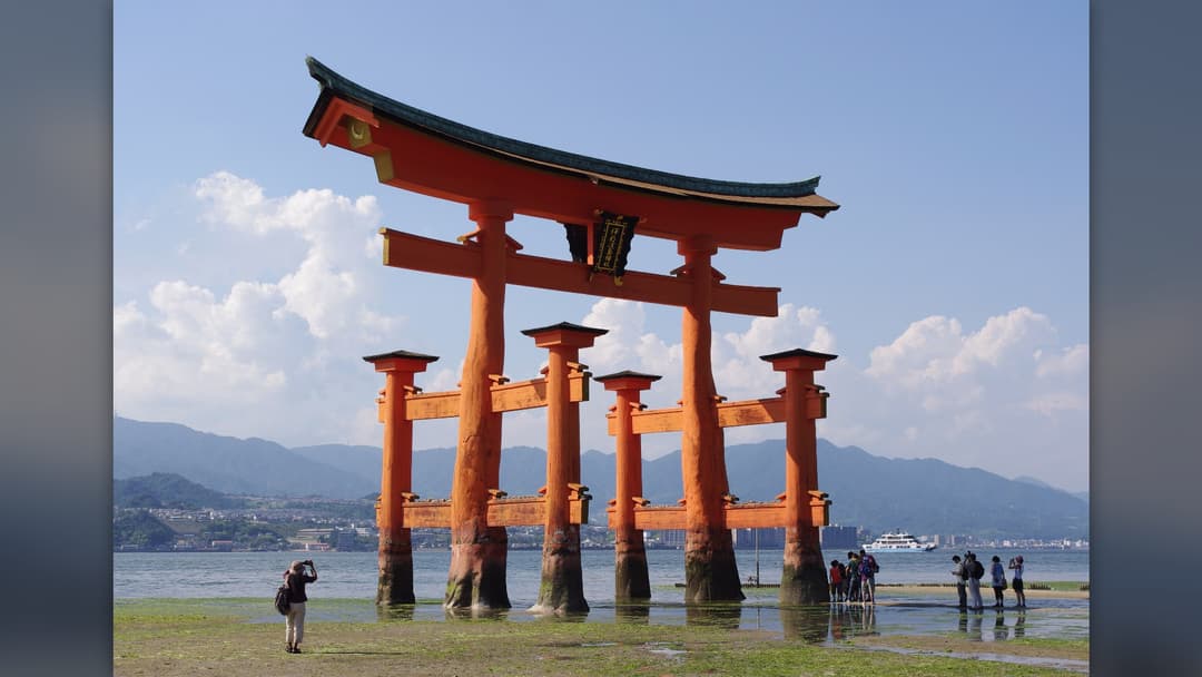 19. Itsukushima / Miyajima (Japan)