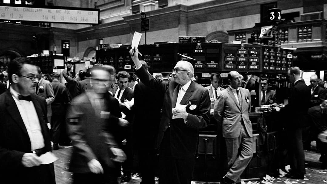 13. Stock Market Turbulence: The Sleepy Trader Effect