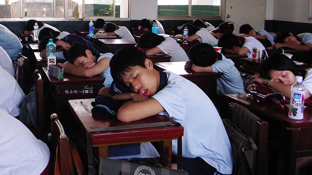 09. Classroom Slump: Teen Sleep Deficits Worsen