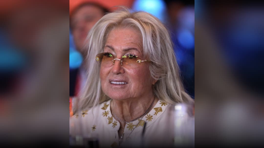 Dr. Miriam Adelson at an international philanthropic award ceremony.