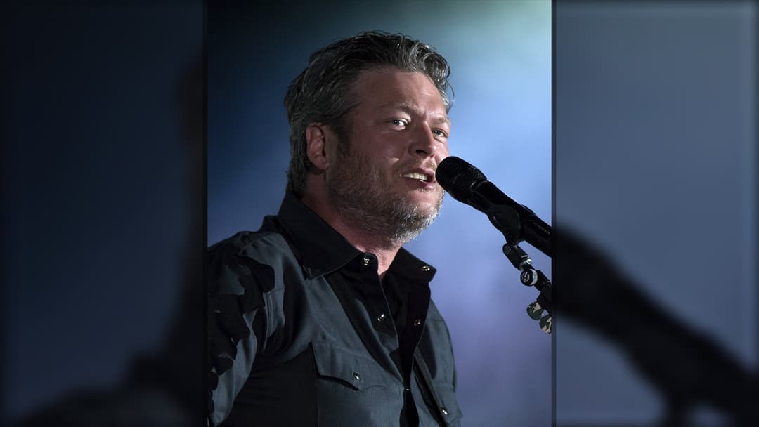 35. Blake Shelton (2017 Winner)